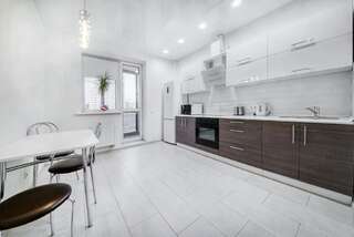 Апартаменты Квартира в 2 мин от Метро Грушевка на пр-т Дзержинского Минск Апартаменты с балконом-17