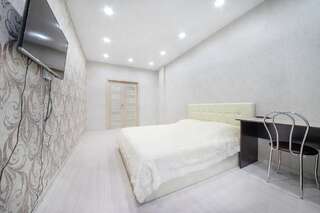 Апартаменты Квартира в 2 мин от Метро Грушевка на пр-т Дзержинского Минск Апартаменты с балконом-29