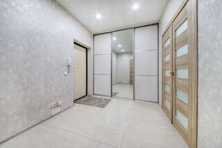 Апартаменты Квартира в 2 мин от Метро Грушевка на пр-т Дзержинского Минск Апартаменты с балконом-8