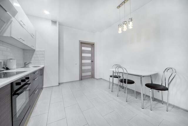 Апартаменты Квартира в 2 мин от Метро Грушевка на пр-т Дзержинского Минск-13